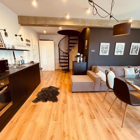 Apartamenty Ktw Penthouse Z Tarasem Katowice Esterno foto